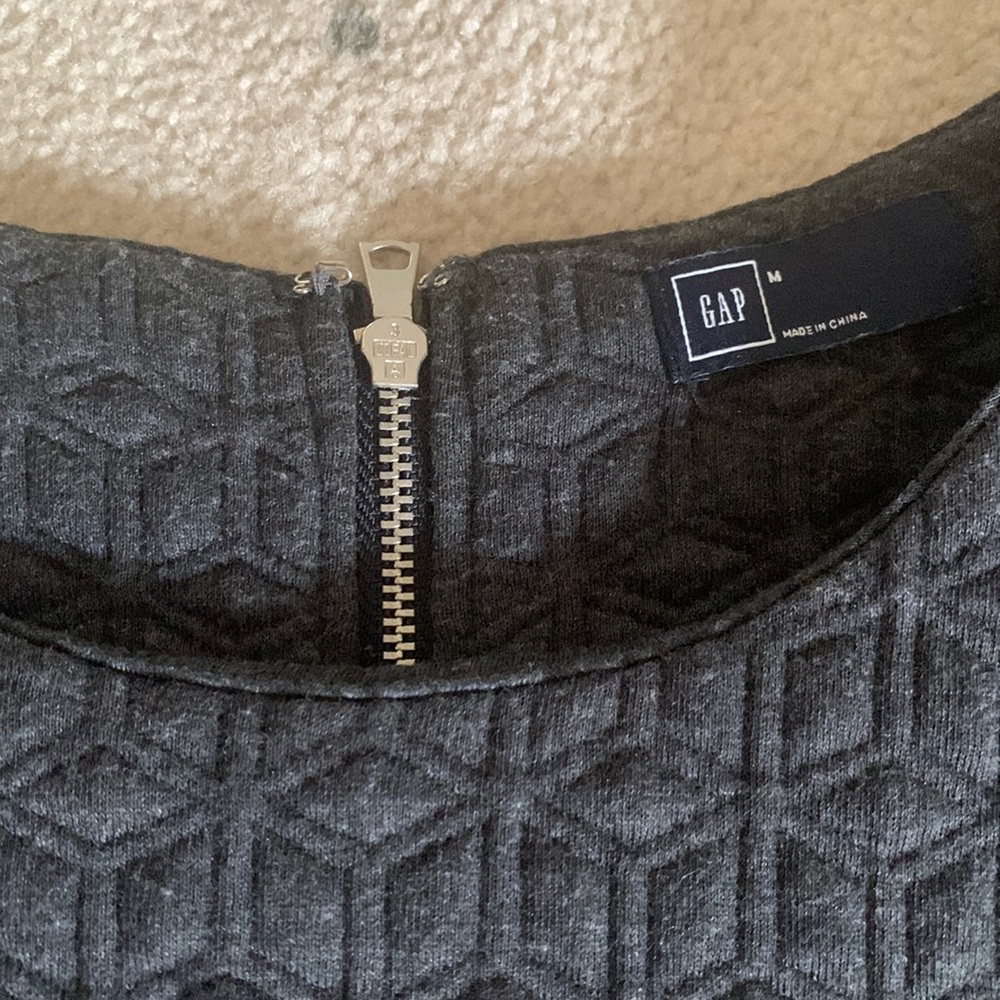 GAP Quilted Dark Gray Sweater Zipper Back - Picture 3 of 5